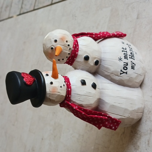 Vintage Snowman couple figurine/"carved wood" hand painted,, 5 1/2" tall..New. - Picture 2 of 12